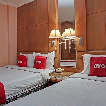 Oyo 671 Hotel Capitol Yakarta Exterior foto